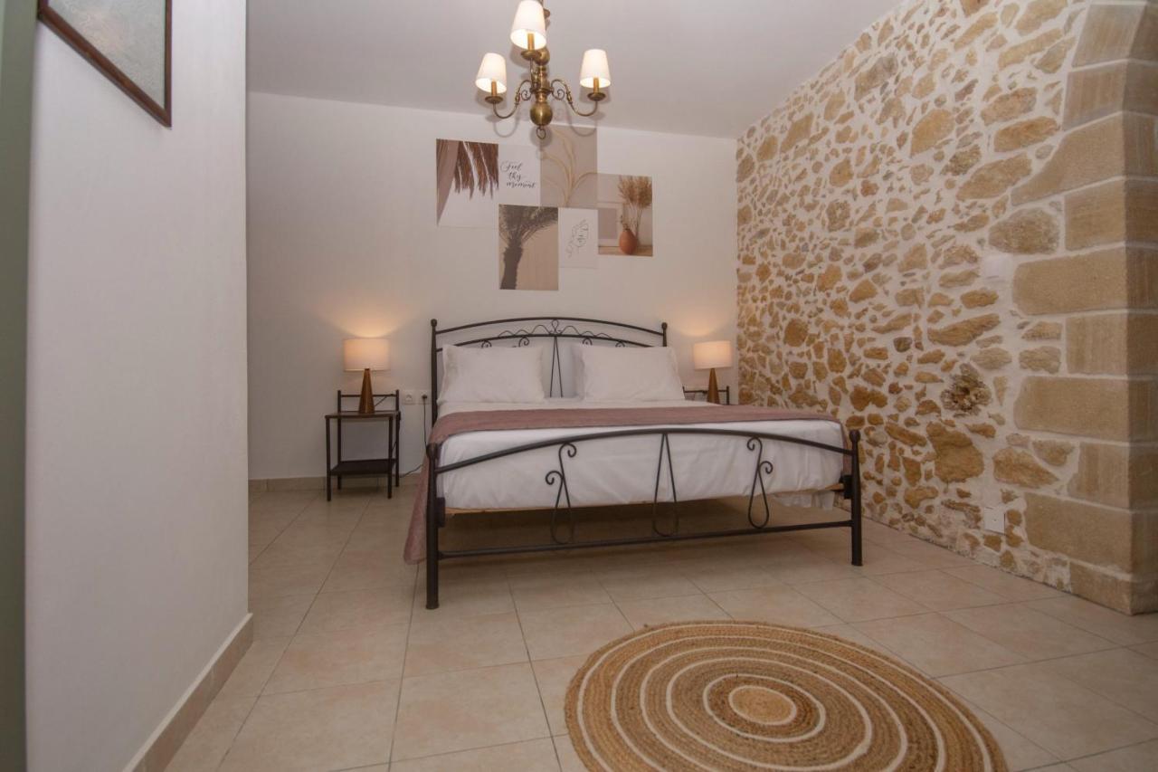 Pamelas House With Jacuzzi Kíssamos Extérieur photo