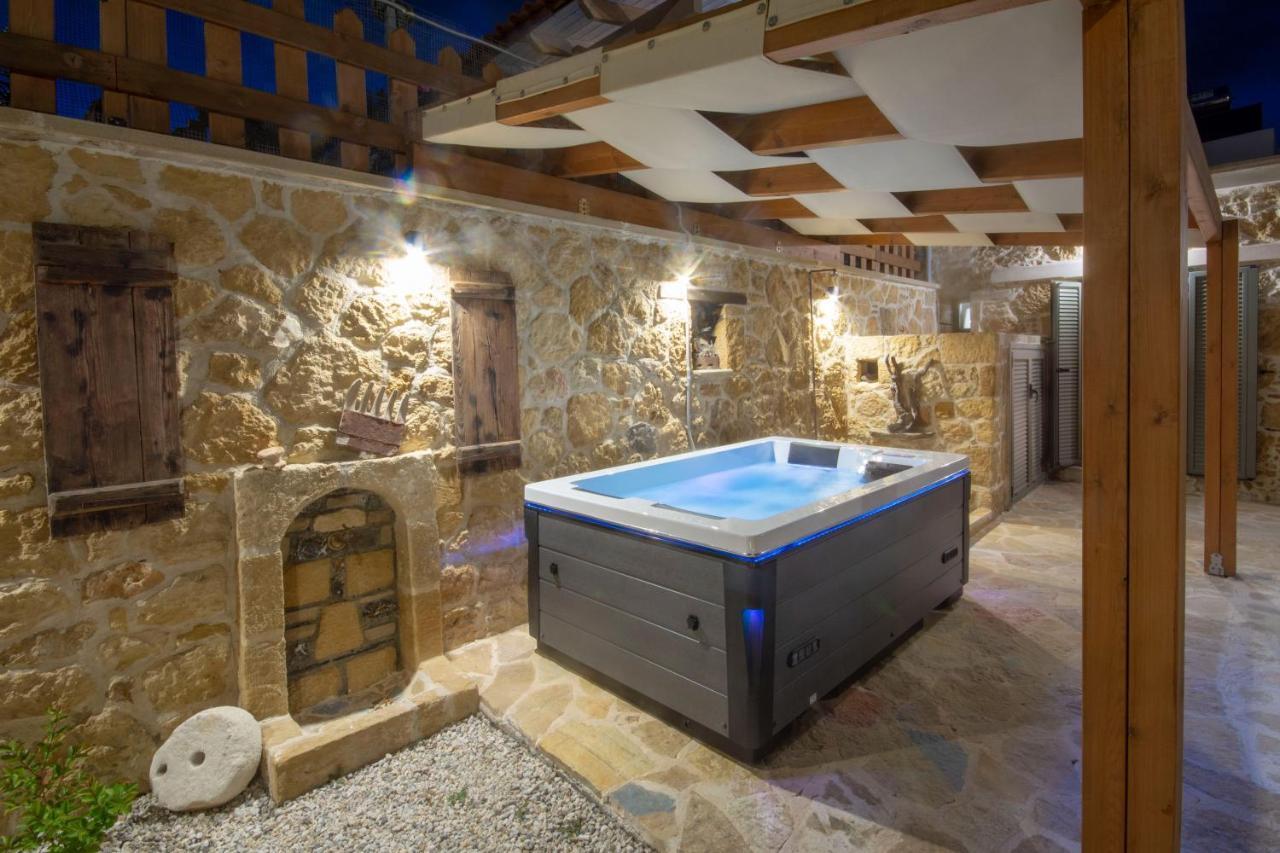 Pamelas House With Jacuzzi Kíssamos Extérieur photo